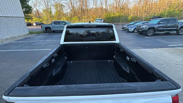 Used 2024 Toyota Tacoma SR5 AWD/4WD image 37