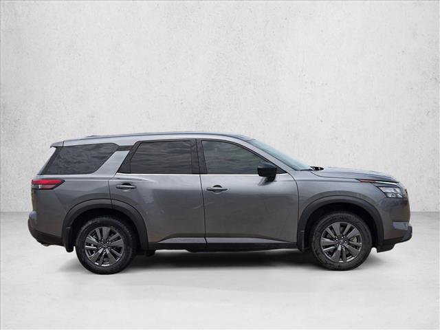 Used 2024 Nissan Pathfinder S FWD image 4