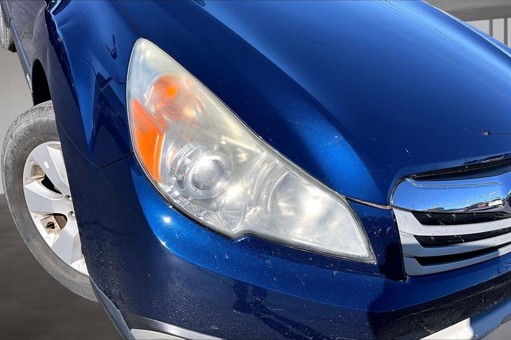 Used 2011 Subaru Outback 2.5i Limited AWD/4WD image 29