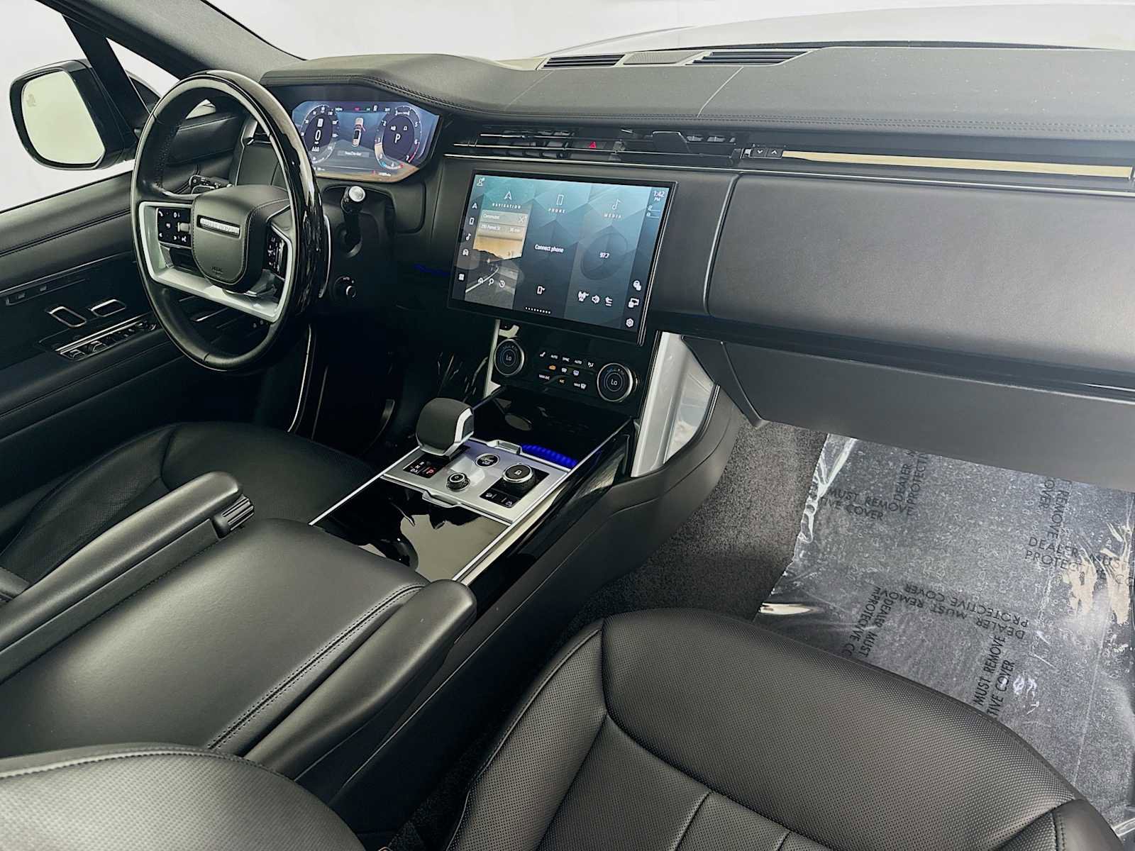 Certified 2023 Land Rover Range Rover SE image 54