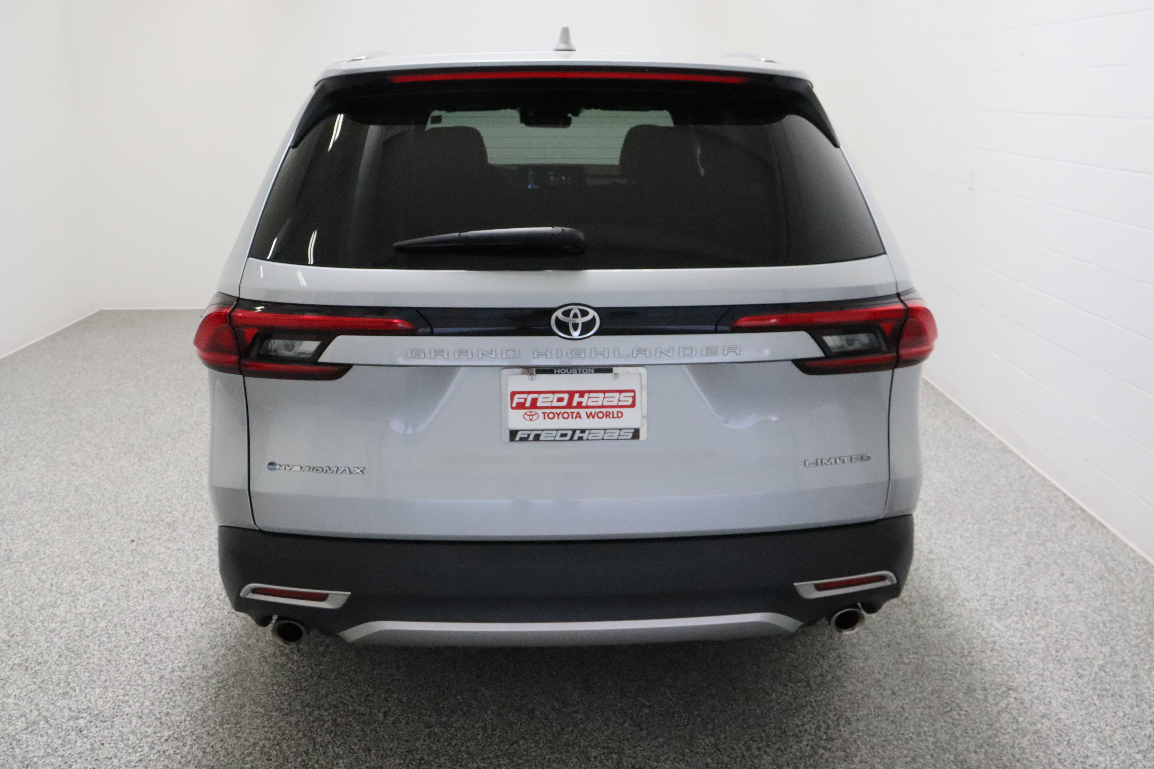 Used 2024 Toyota Grand Highlander AWD Hybrid image 8