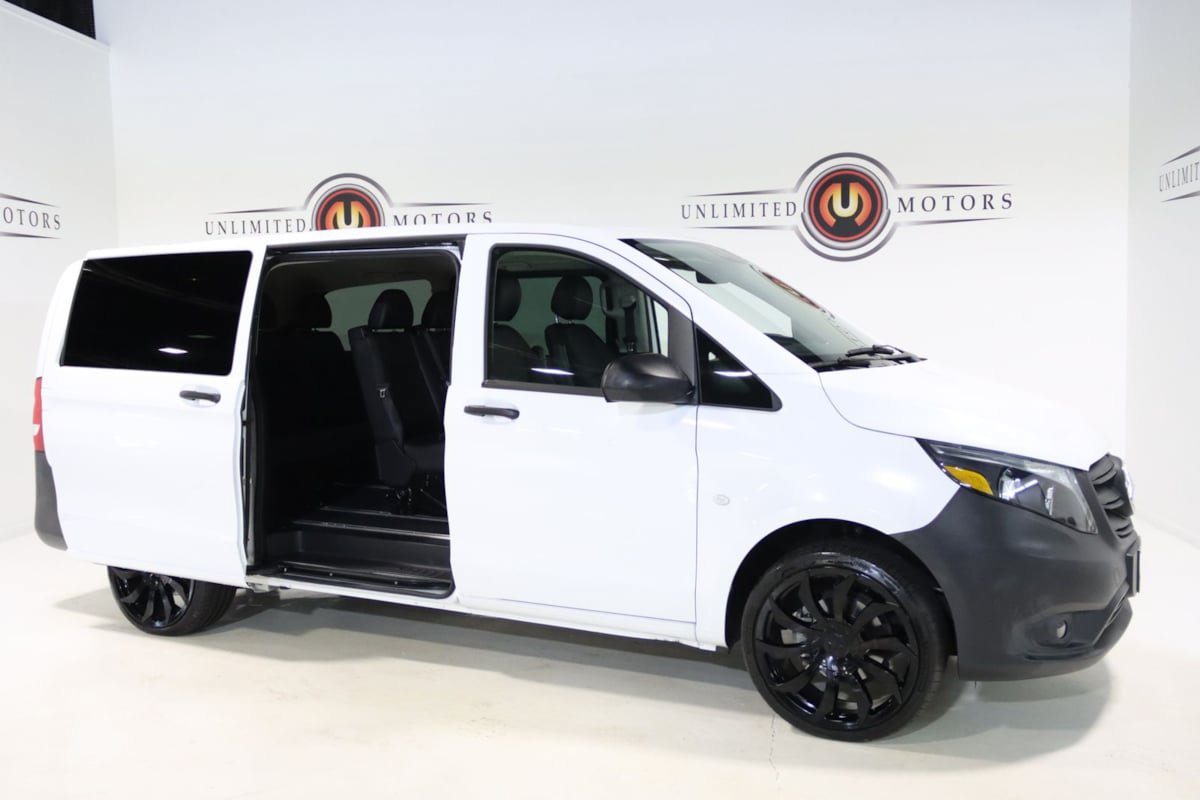 Used 2023 Mercedes-Benz Metris Passenger image 7