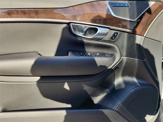 Used 2019 Volvo XC90 T6 Momentum w/ Advanced Package image 23