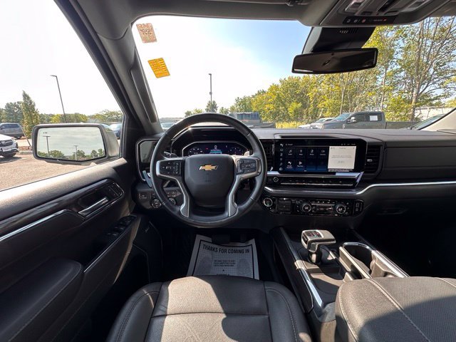 Used 2023 Chevrolet Silverado 1500 LTZ AWD/4WD image 18