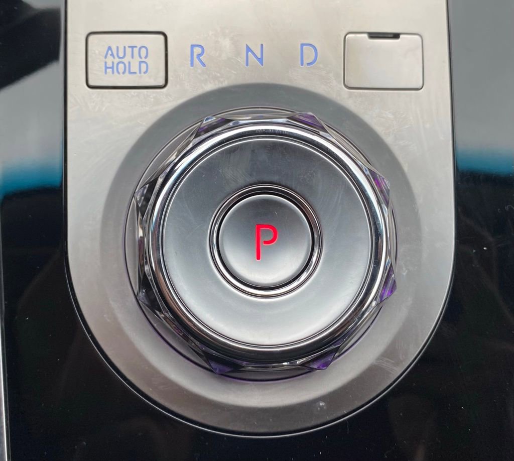 Certified 2025 Genesis GV80 2.5T image 19