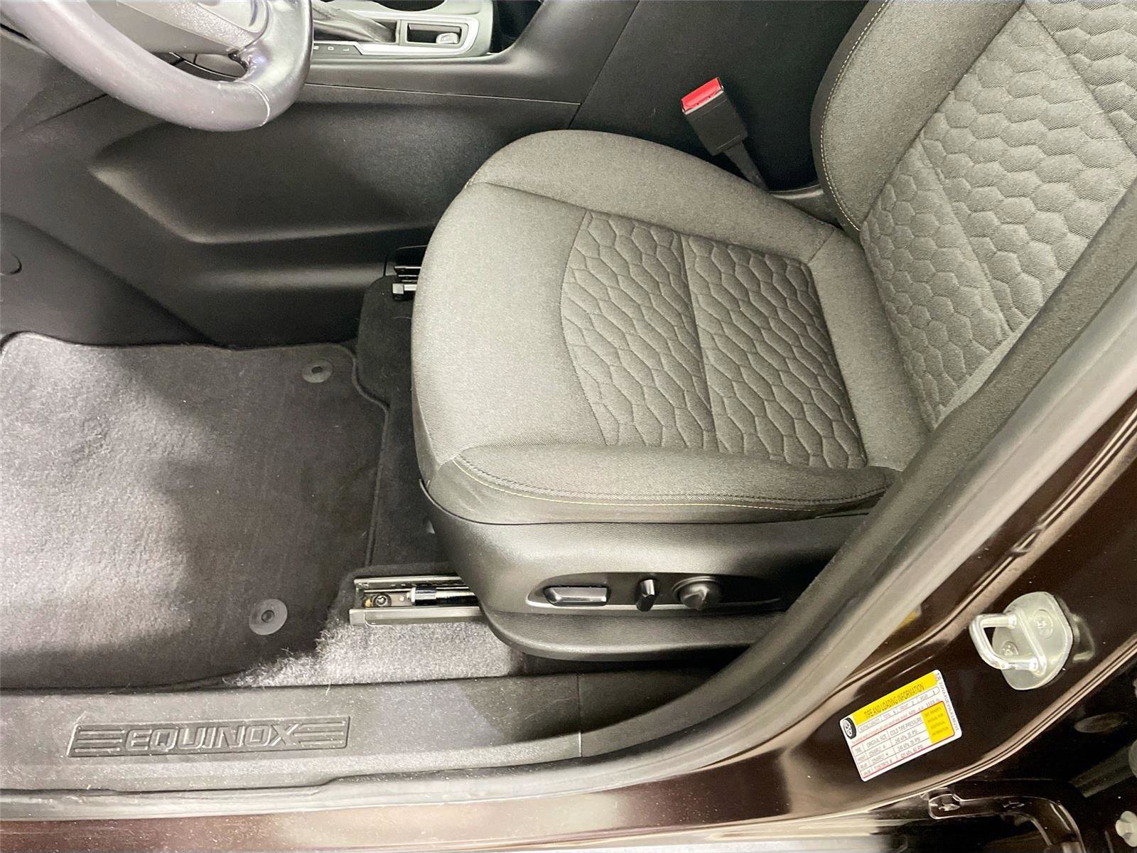 Used 2020 Chevrolet Equinox LT image 19