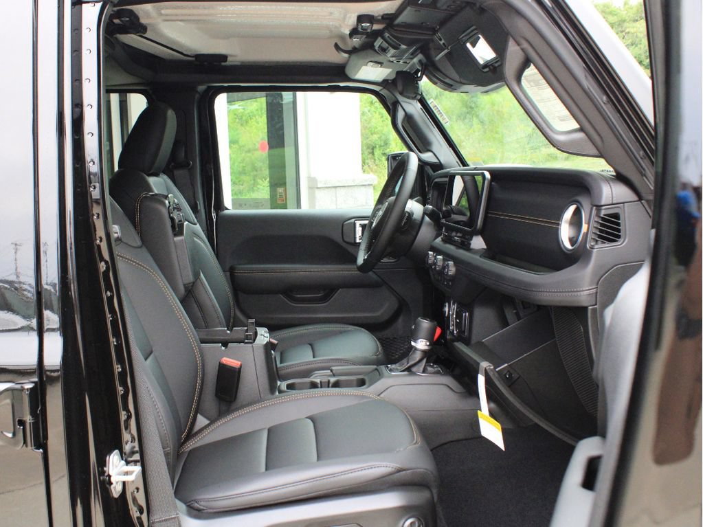 New 2026 Jeep Gladiator Sport AWD/4WD image 27
