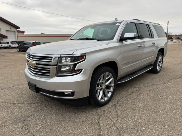 Used 2017 Chevrolet Suburban Premier image 11