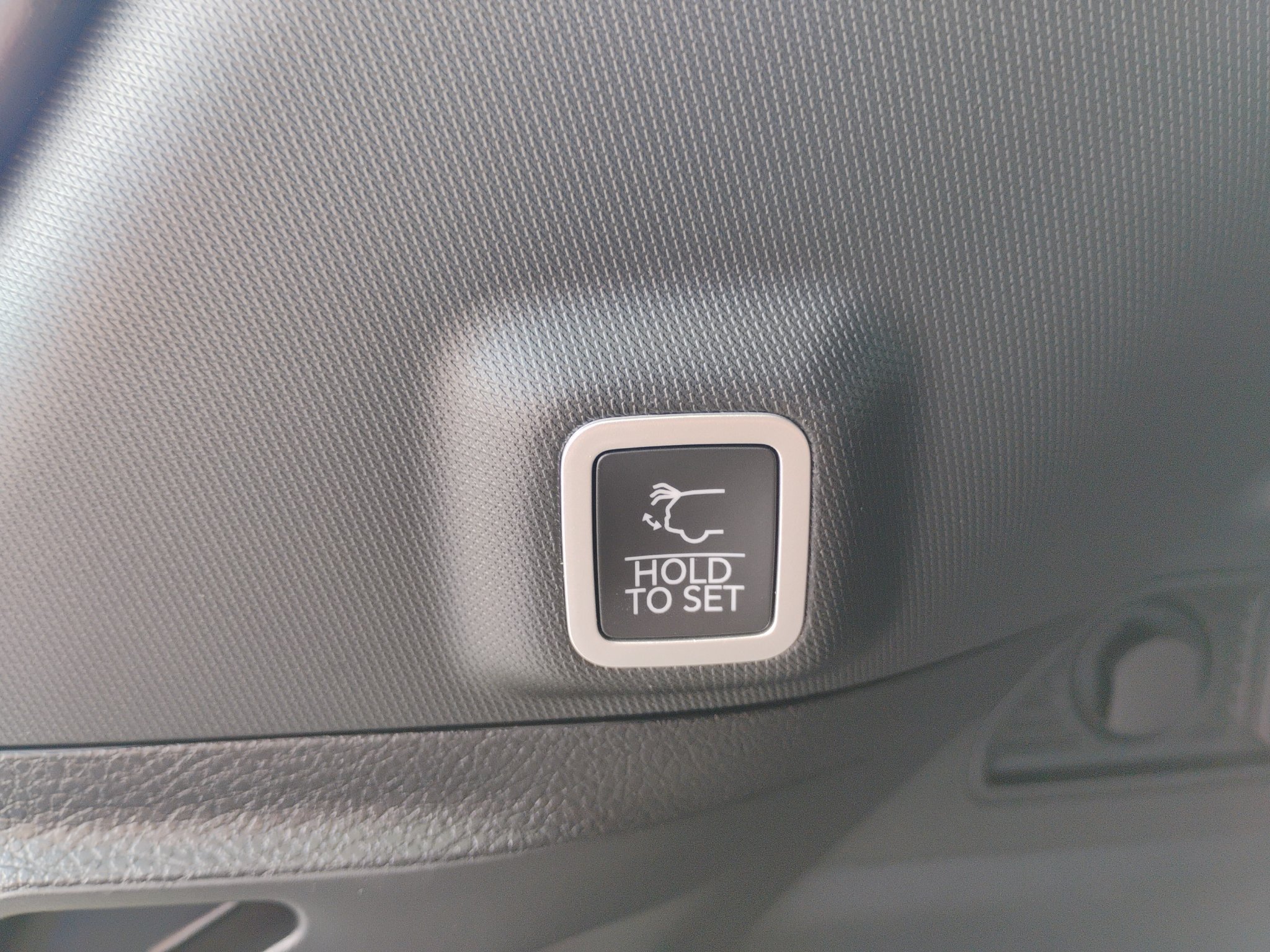 New 2027 Jeep Grand Cherokee Altitude AWD/4WD image 15