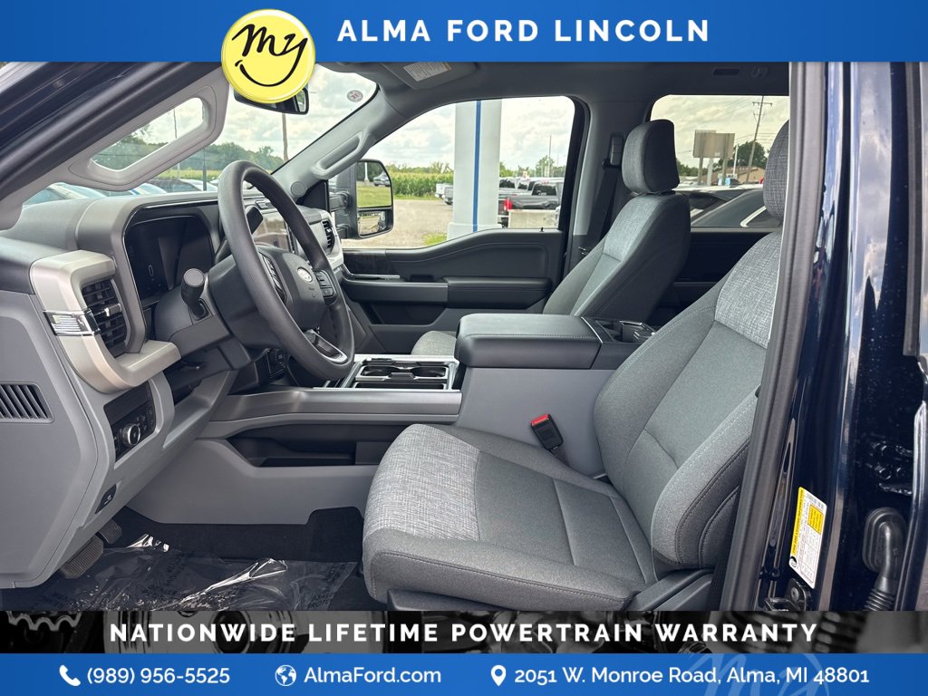 New 2025 Ford F350 XLT w/ Black Appearance Package image 18