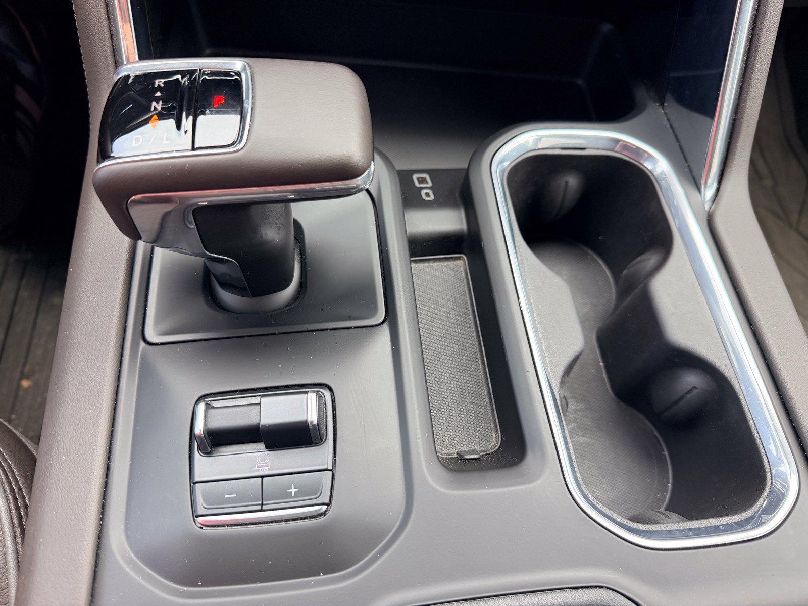 Used 2024 GMC Sierra 1500 Denali AWD/4WD image 16