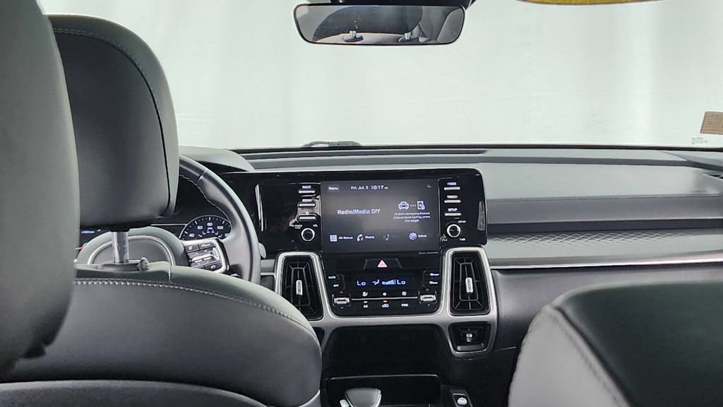 Used 2021 Kia Sorento S w/ Panoramic Sunroof Package FWD image 18