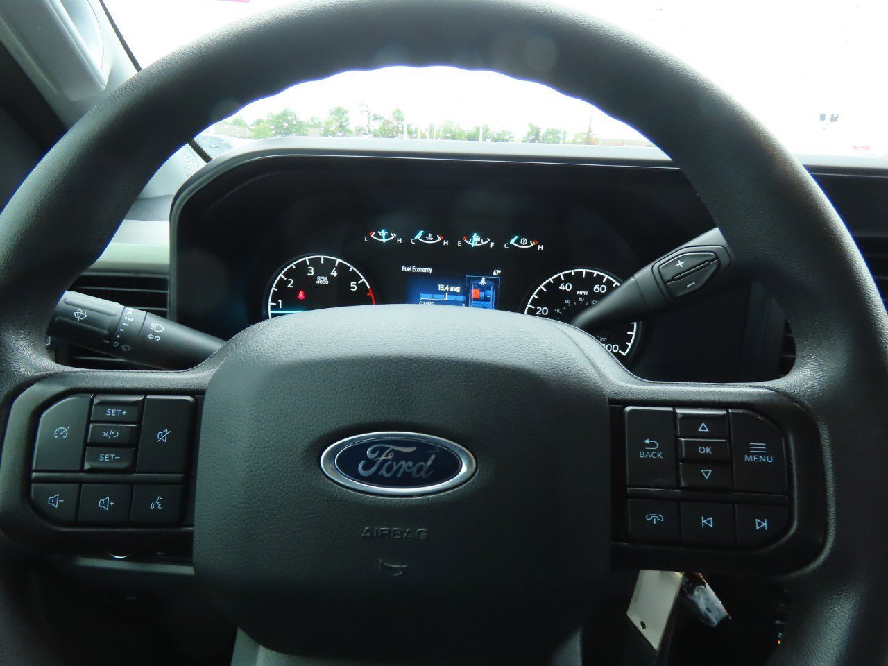 Used 2023 Ford F250 XLT image 28