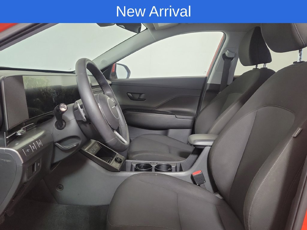 Used 2024 Hyundai Kona SEL w/ Convenience Package FWD image 11