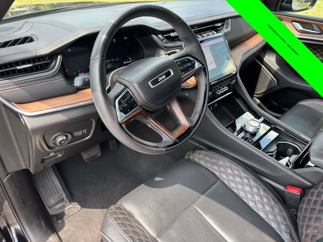 Used 2023 Jeep Grand Cherokee L Summit w/ Rear Seat Video Group I AWD/4WD image 9