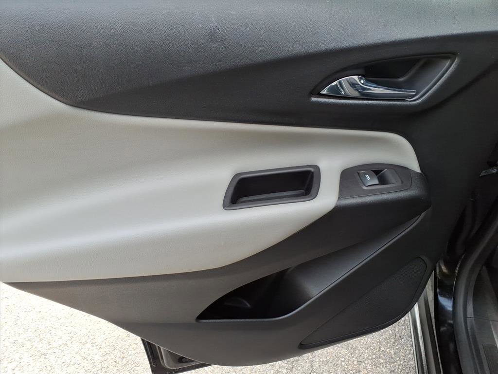 Used 2021 Chevrolet Equinox LS w/ LS Convenience Package image 33