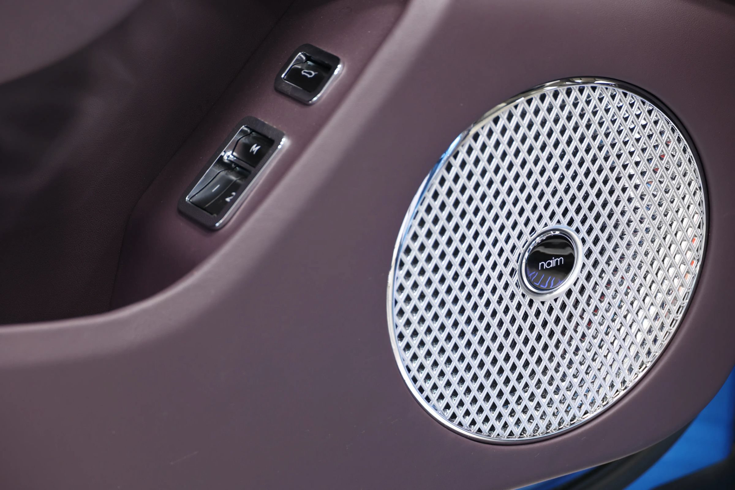 Used 2022 Bentley Flying Spur V8 AWD/4WD image 16