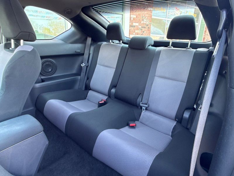 Used 2014 Scion tC FWD image 13