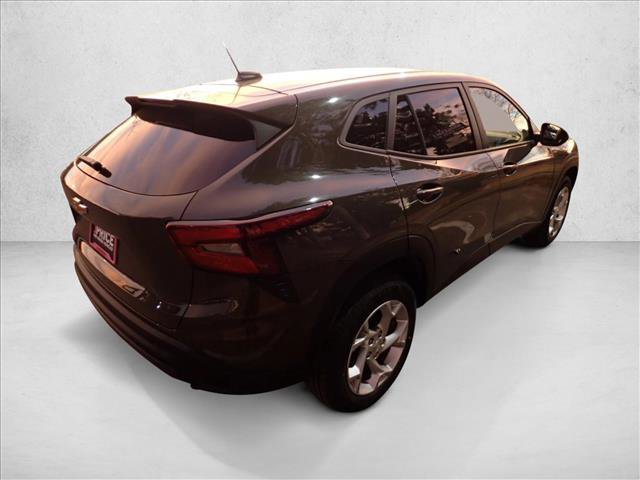 Used 2024 Chevrolet Trax LS w/ LS Convenience Package video 4