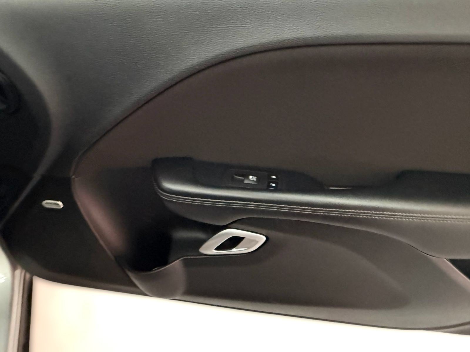 Used 2023 Dodge Challenger SXT RWD image 27