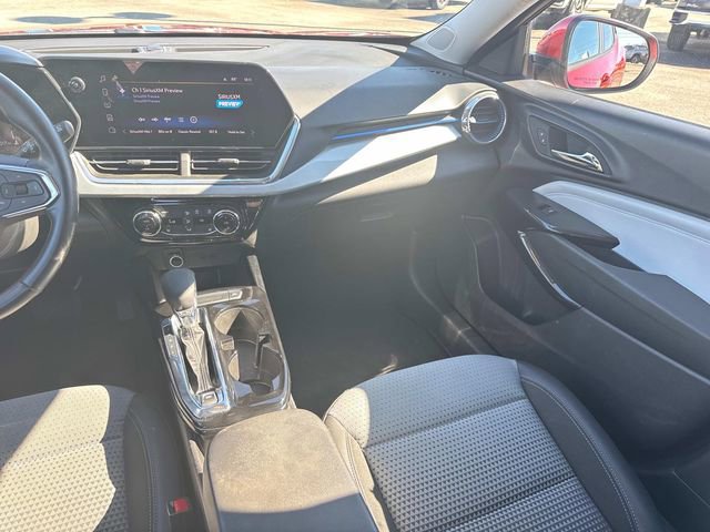 Certified 2024 Chevrolet Trax LT w/ Driver Confidence Package image 18