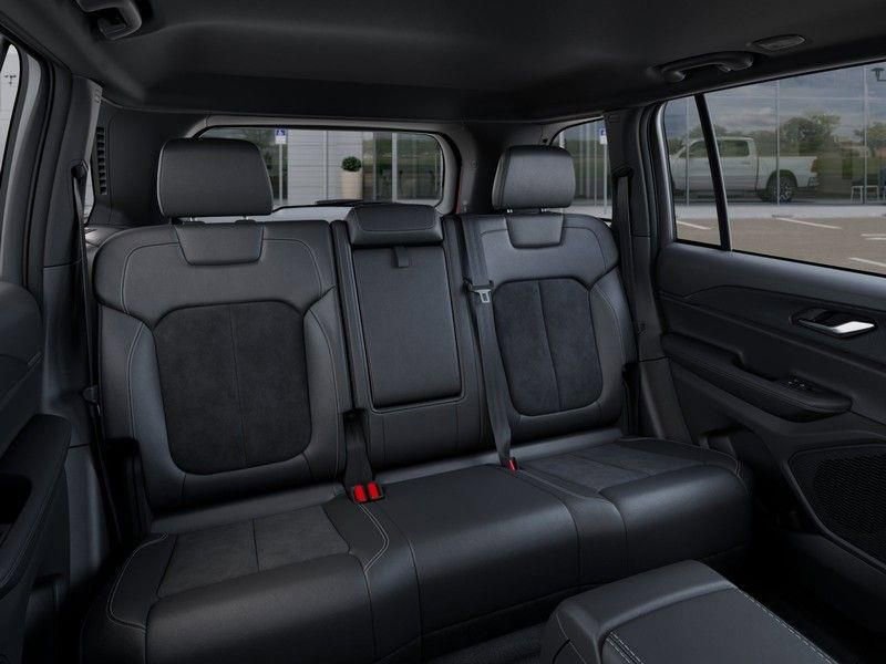New 2025 Jeep Grand Cherokee Altitude image 15