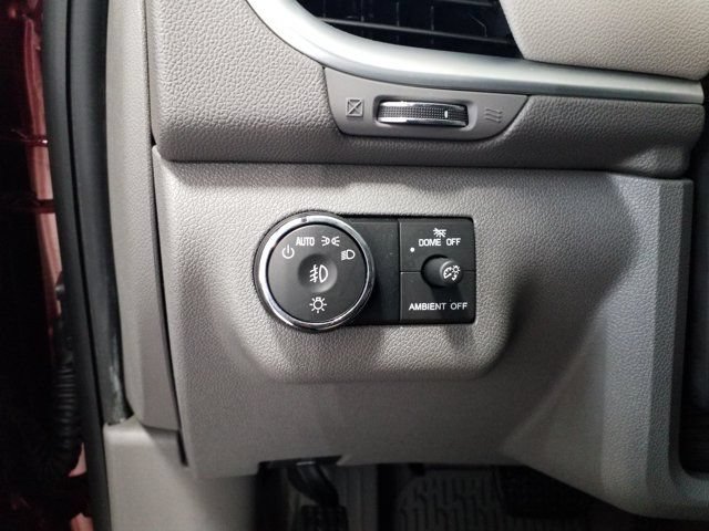 Used 2017 Chevrolet Traverse LT AWD/4WD image 10