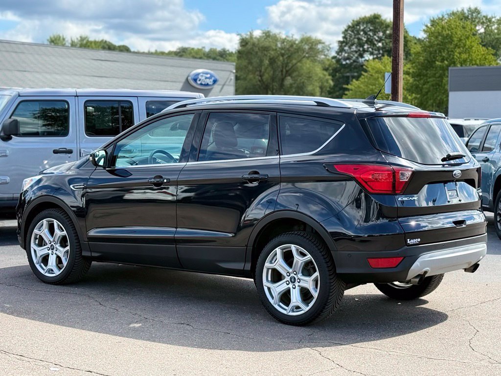 Used 2019 Ford Escape Titanium AWD/4WD image 40