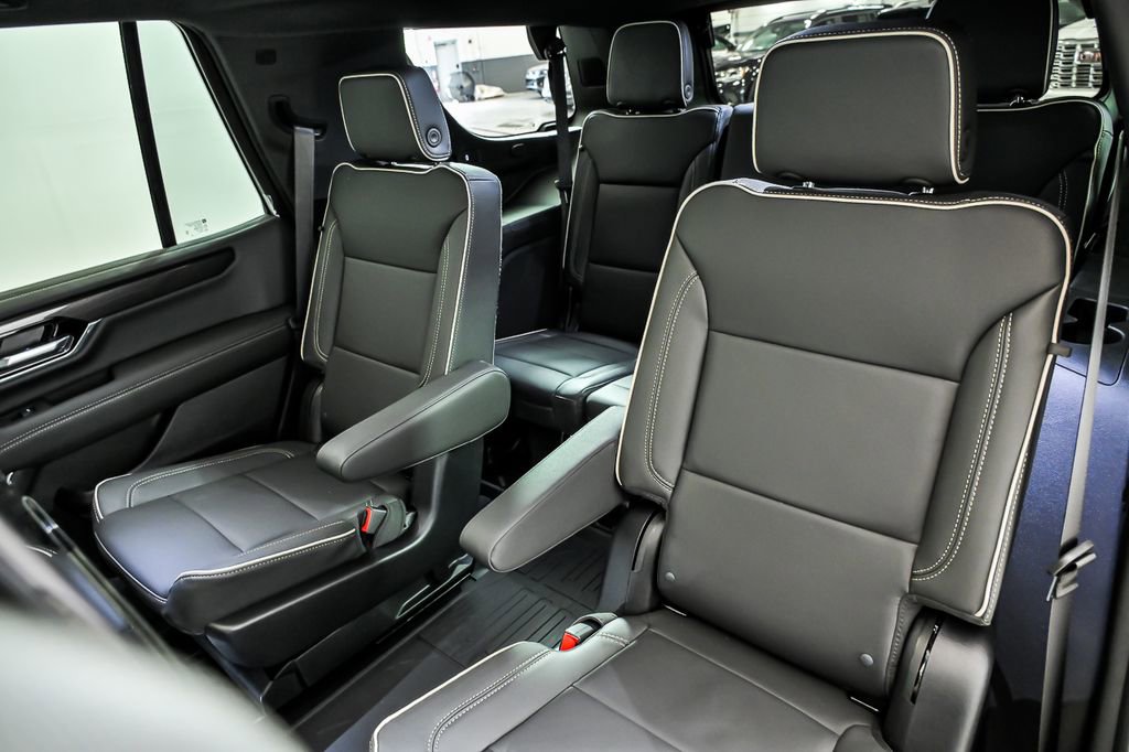 New 2026 GMC Yukon Elevation w/ Elevation Premium Package AWD/4WD image 12