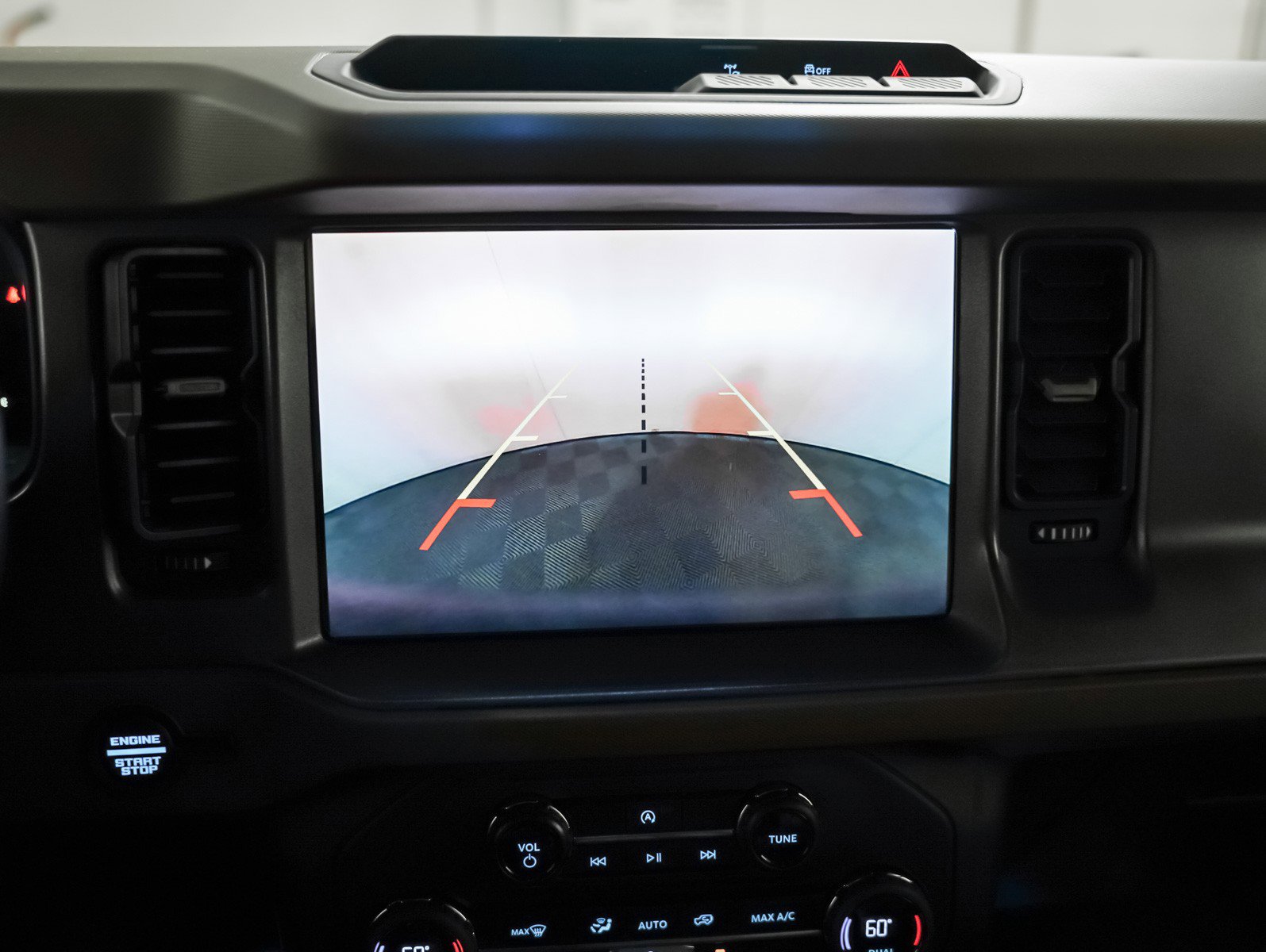 Used 2024 Ford Bronco Outer Banks image 23