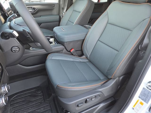 New 2026 GMC Yukon AT4 w/ AT4 Premium Package image 38