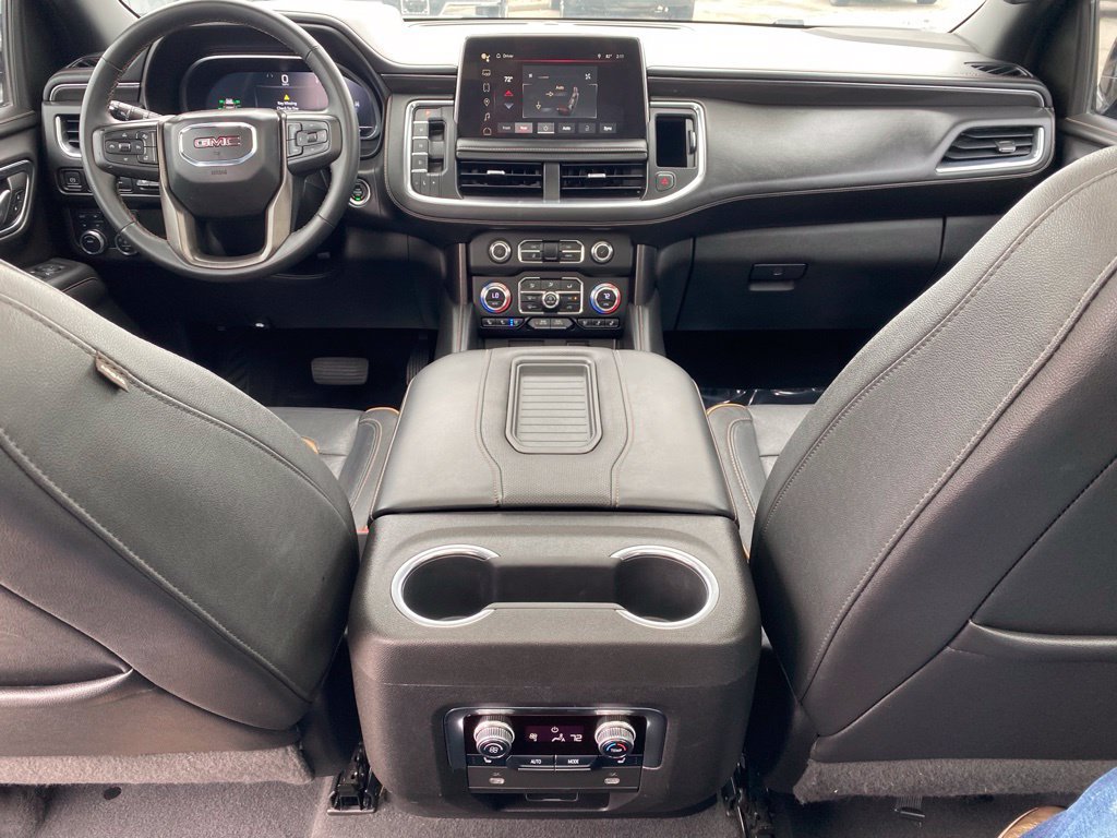 Used 2023 GMC Yukon AT4 w/ AT4 Premium Package AWD/4WD image 22