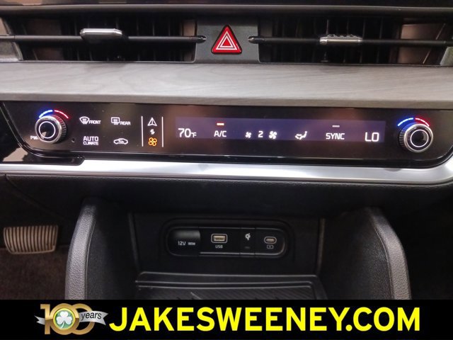 Used 2025 Kia Sportage X-Line w/ Premium Package image 24