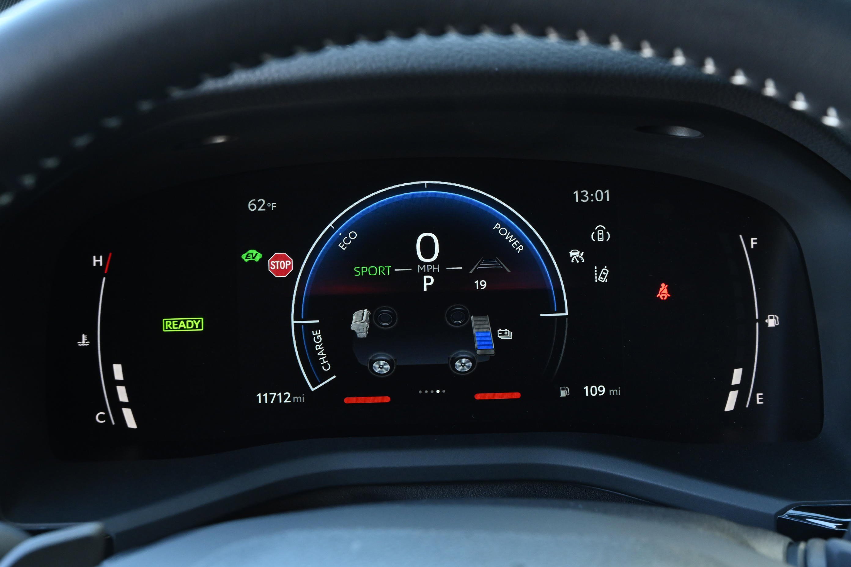 Used 2025 Toyota Camry SE image 14