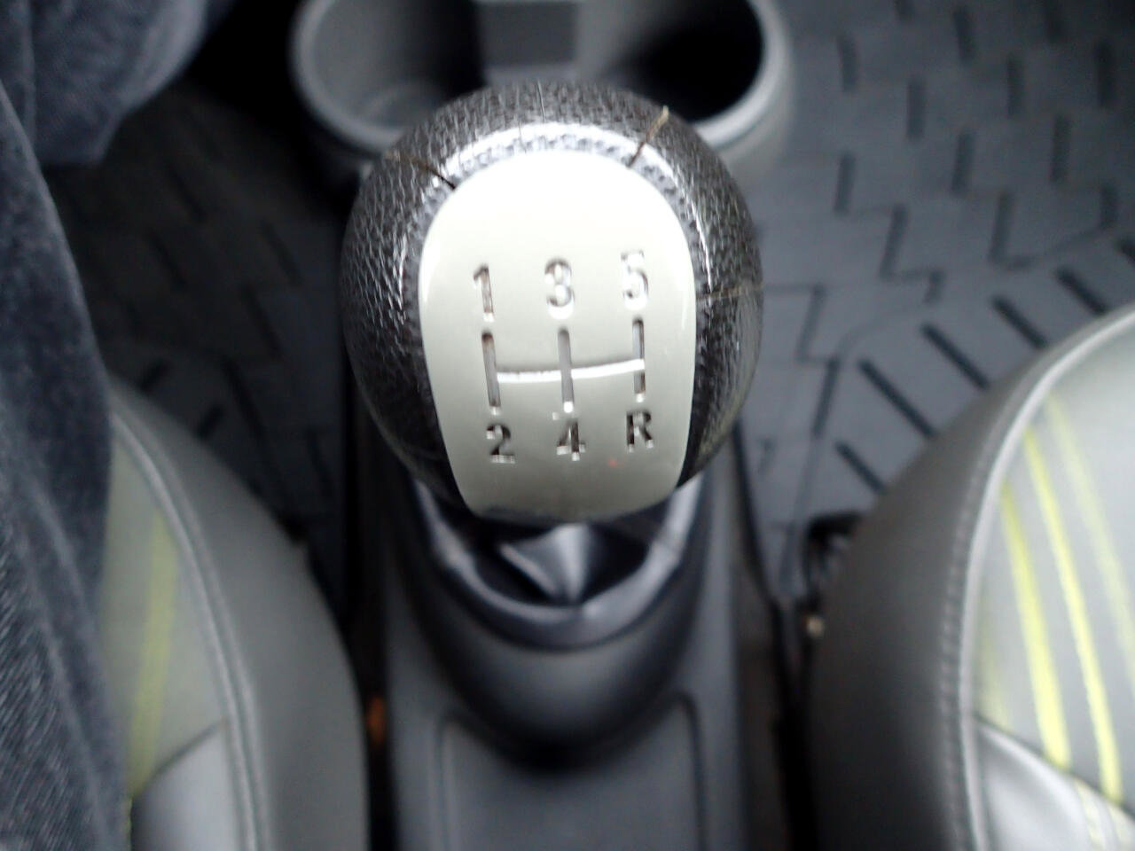 Used 2013 Chevrolet Spark LT image 19