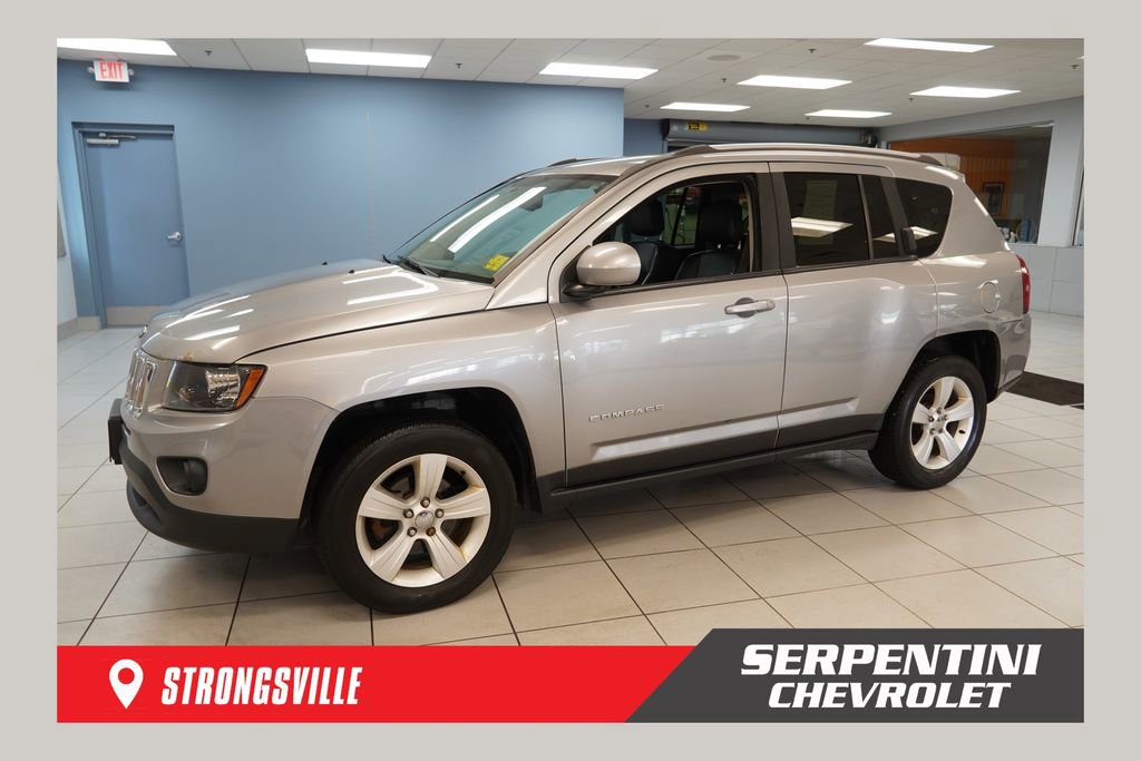 Used 2016 Jeep Compass Latitude AWD/4WD image 1