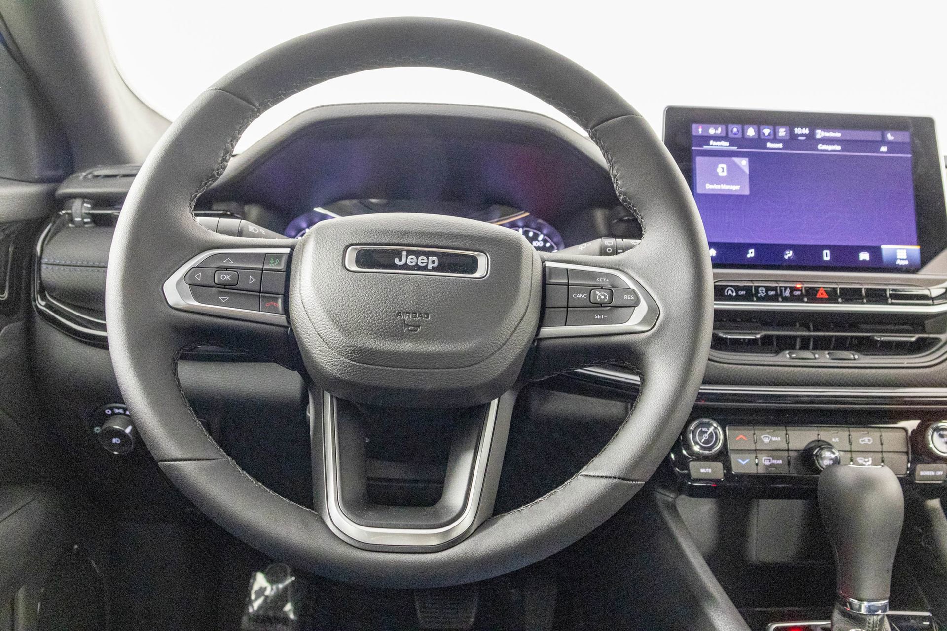 New 2026 Jeep Compass Latitude image 29