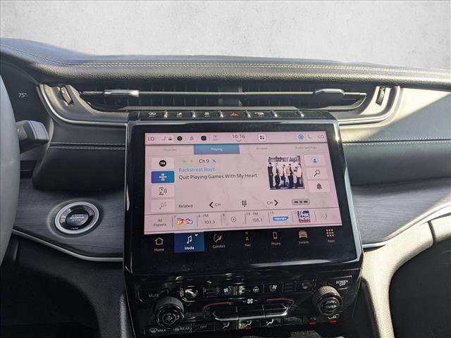 Used 2024 Jeep Grand Cherokee L Limited w/ Luxury Tech Group II image 12