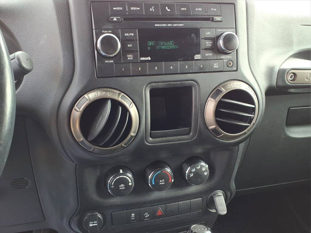 Used 2018 Jeep Wrangler Unlimited Sport AWD/4WD image 18