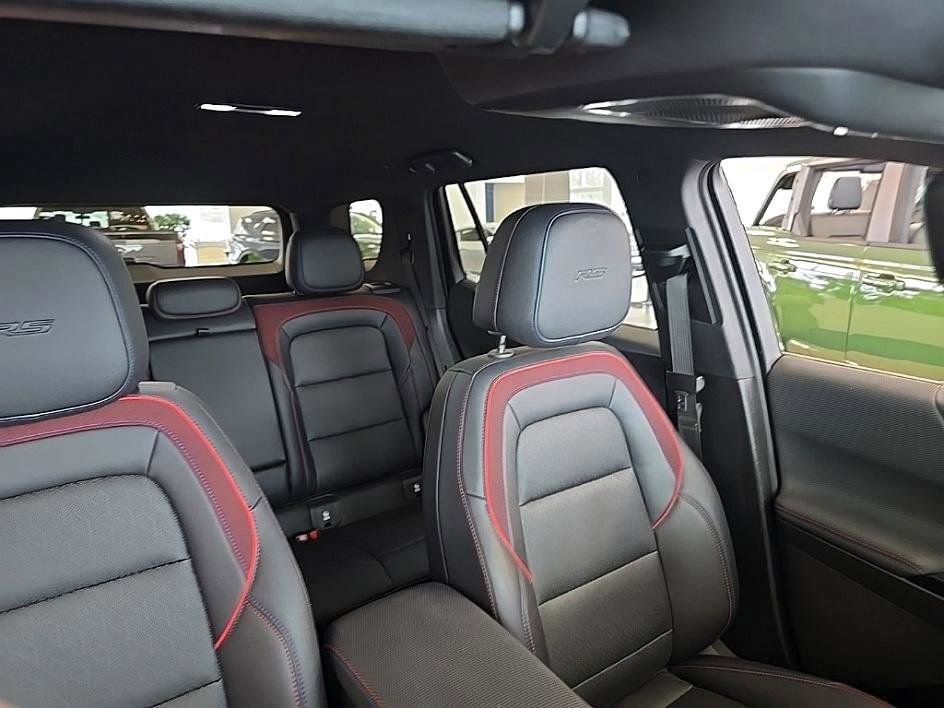 Used 2025 Chevrolet Equinox RS w/ Safety and Technology Package image 35