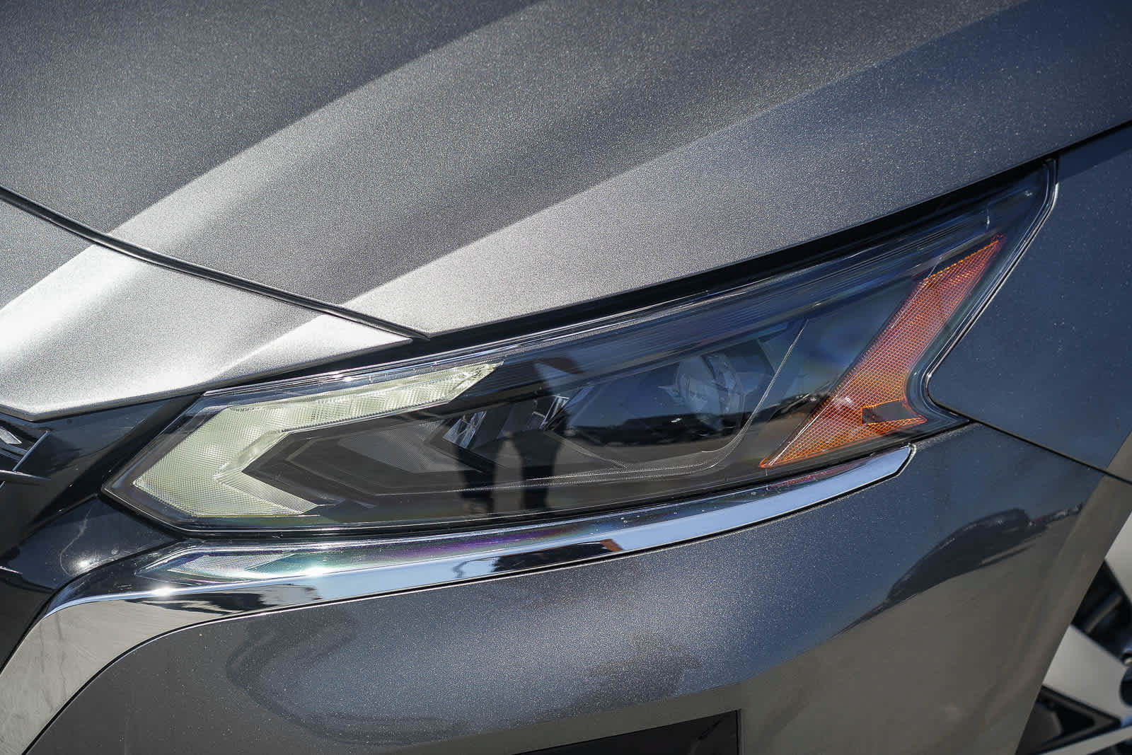 Used 2025 Nissan Altima 2.5 S FWD image 2