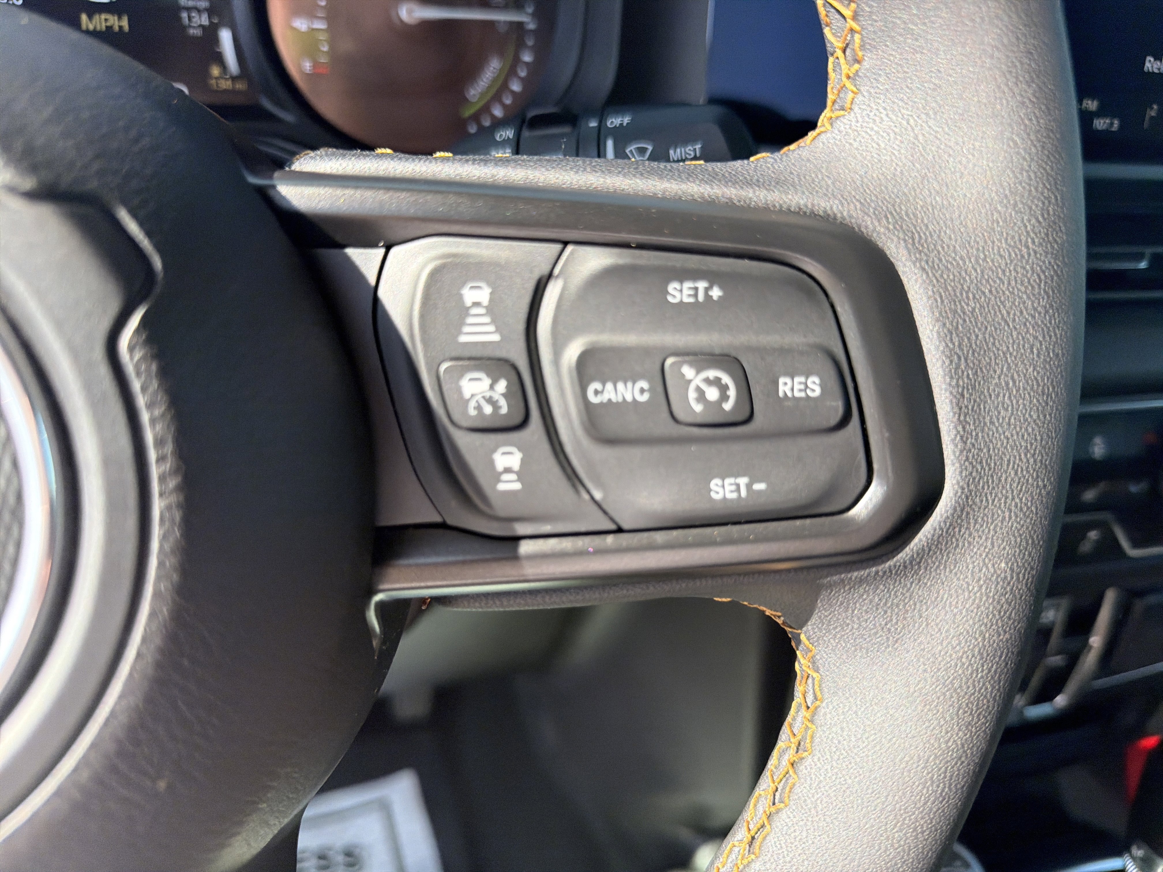 Used 2024 Jeep Wrangler Sport S w/ Convenience Group AWD/4WD image 19