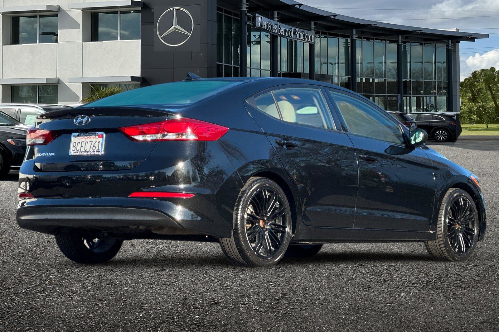 Used 2018 Hyundai Elantra SEL image 4