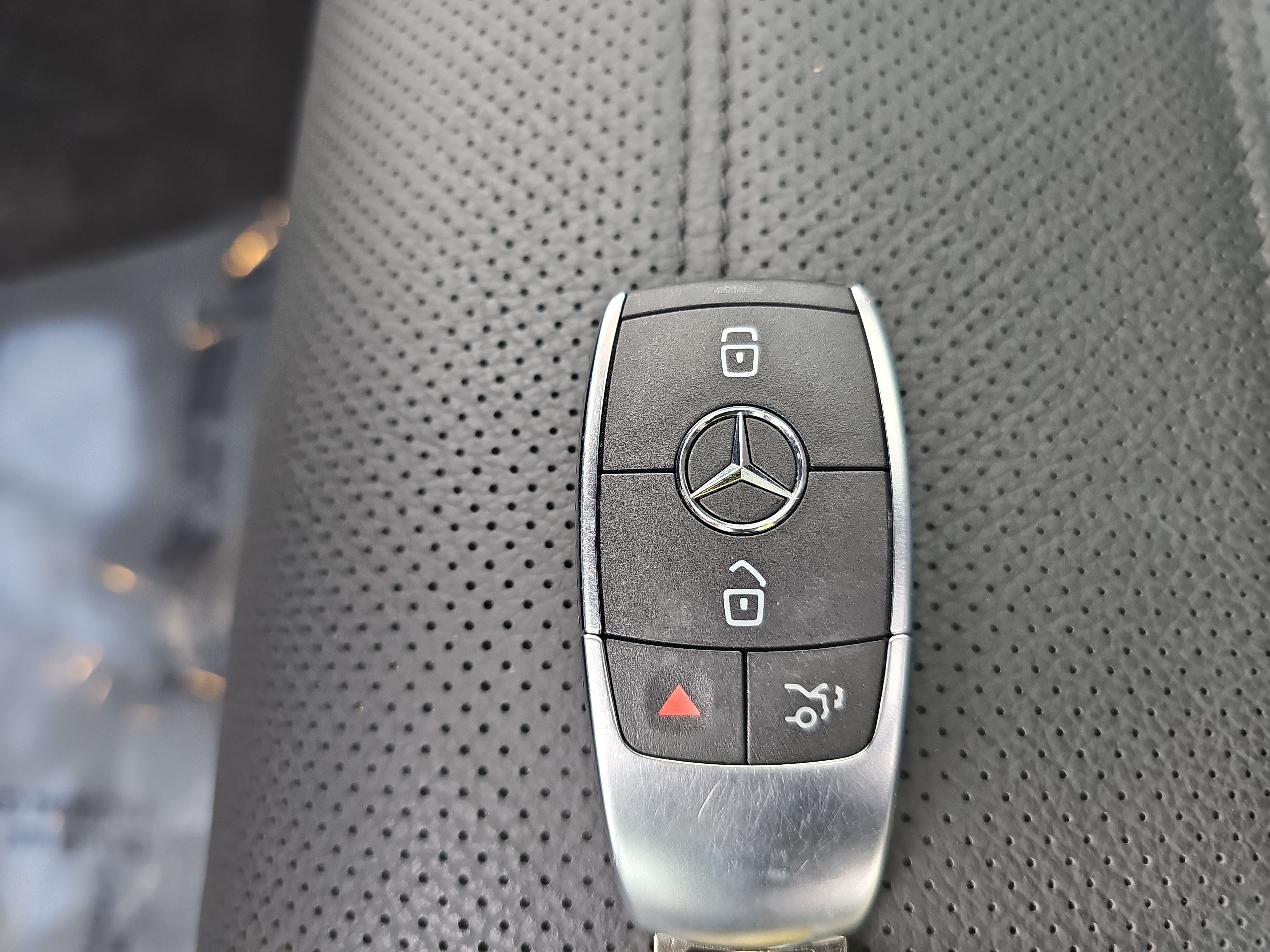 Certified 2024 Mercedes-Benz GLS 450 4MATIC image 39