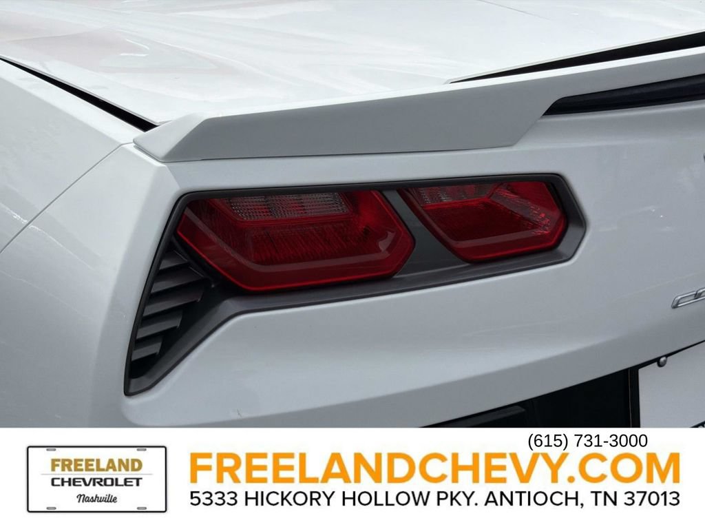 Used 2017 Chevrolet Corvette Stingray Convertible RWD image 12