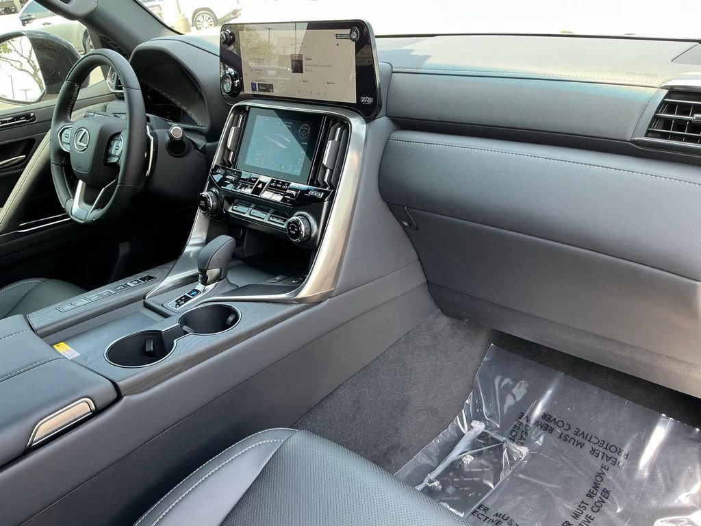 New 2026 Lexus LX 700h Luxury AWD/4WD image 23