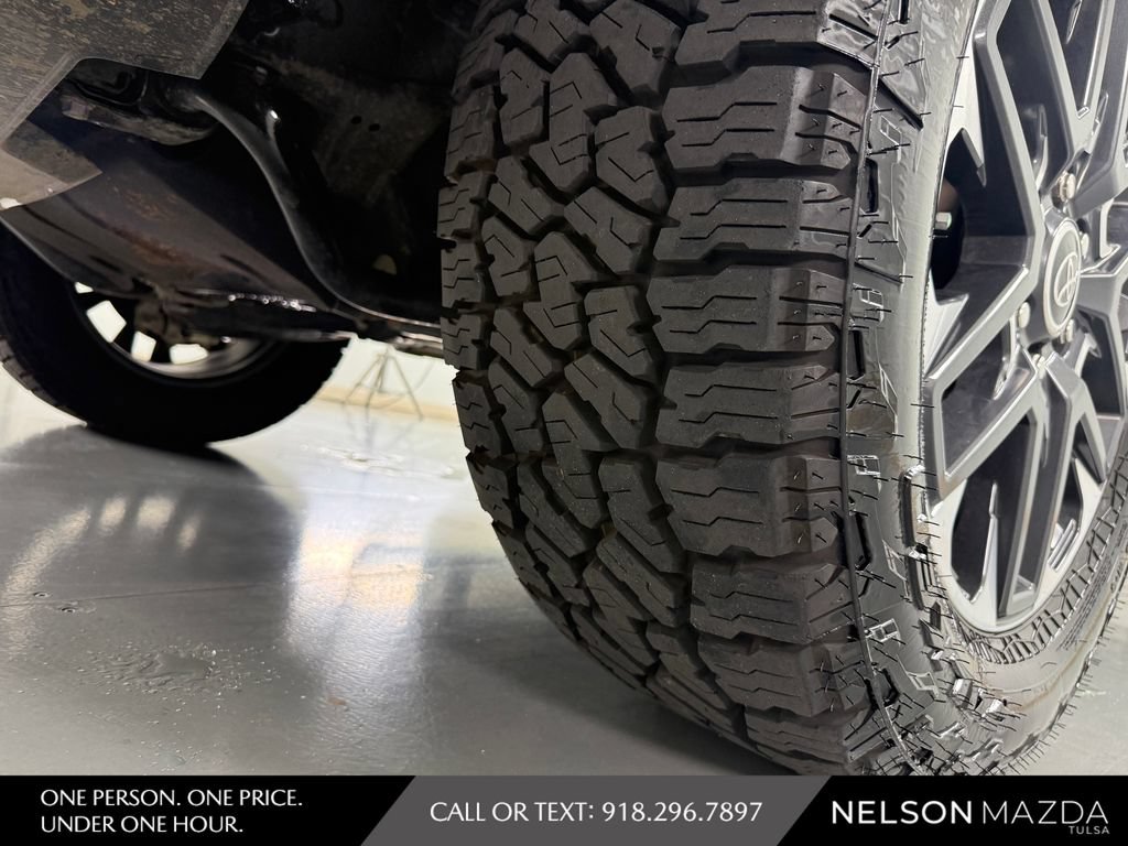 Used 2023 Toyota Tundra Limited AWD/4WD image 10