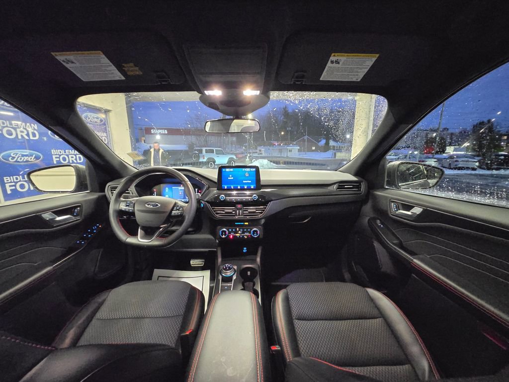 Used 2023 Ford Escape ST-Line image 24