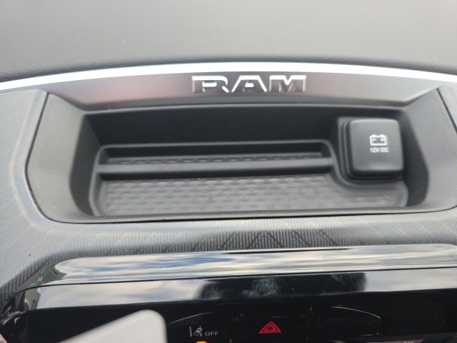 New 2026 RAM 1500 4x4 Crew Cab image 29