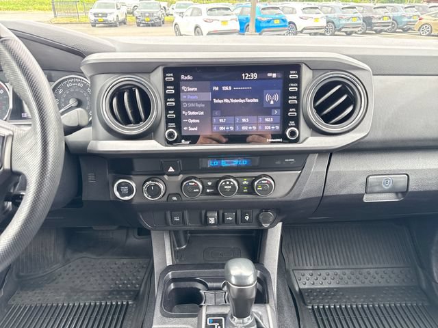 Used 2021 Toyota Tacoma TRD Off-Road AWD/4WD image 17